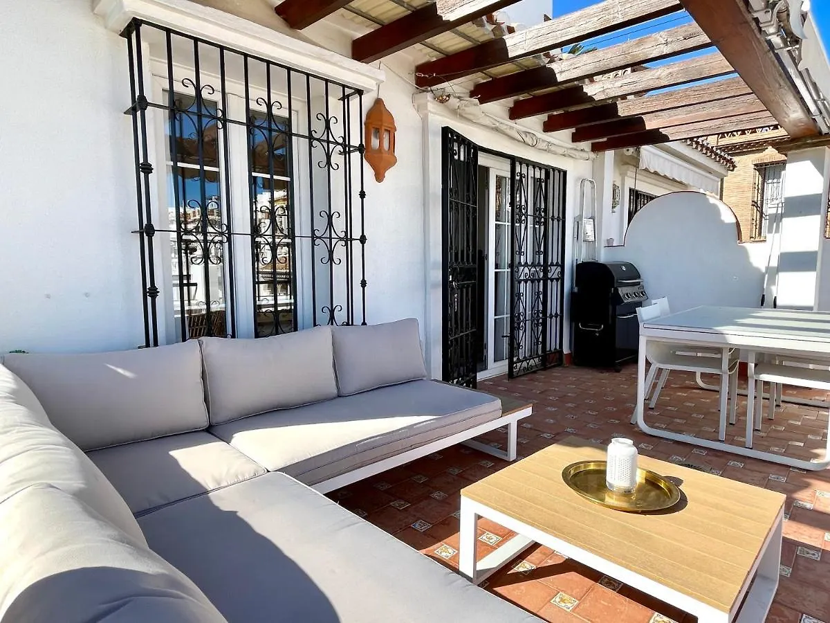 Dom wakacyjny Semidetached Duplex Home At Puebla Aida, Mijas Golf With Pool, Golf And Sea Views Malaga